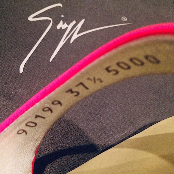 Giuseppe Zanotti Patent Leather Sandal - Picture 7 of 8